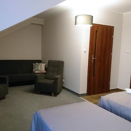 Dom Weselny Wenus Pokoje Hotelowe Przedborz Extérieur photo