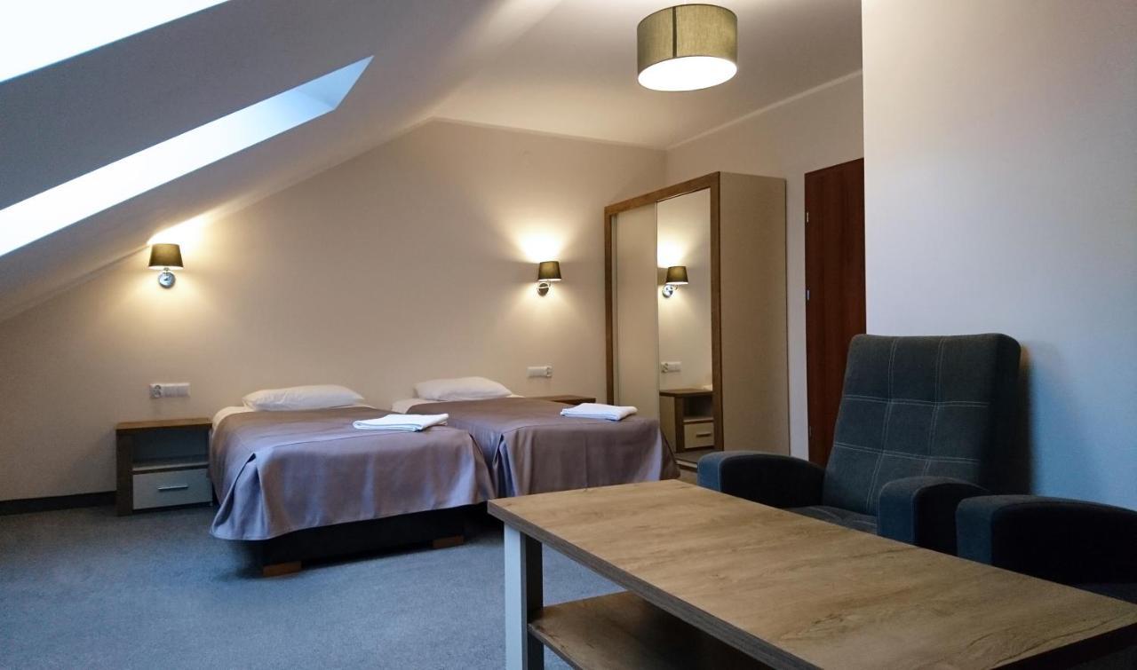 Dom Weselny Wenus Pokoje Hotelowe Przedborz Extérieur photo