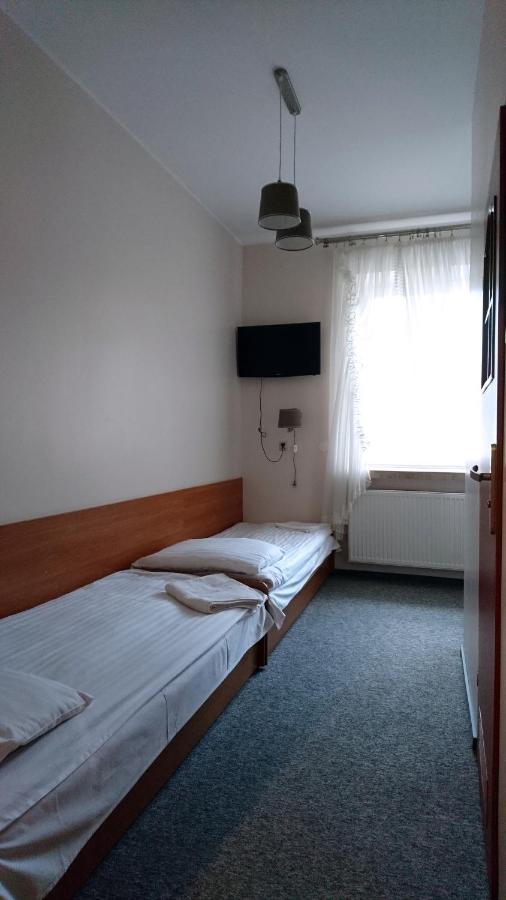 Dom Weselny Wenus Pokoje Hotelowe Przedborz Extérieur photo