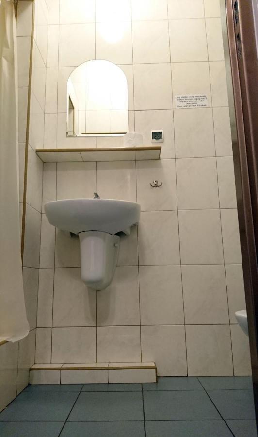 Dom Weselny Wenus Pokoje Hotelowe Przedborz Extérieur photo