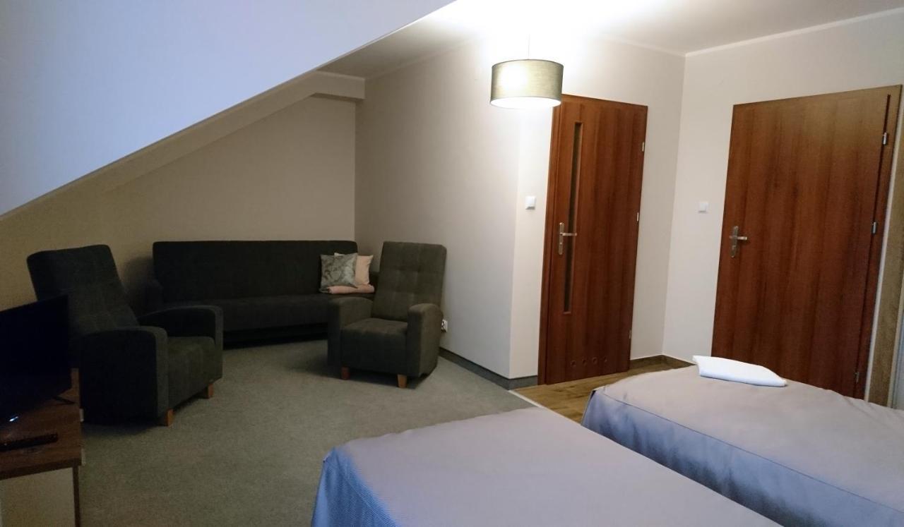 Dom Weselny Wenus Pokoje Hotelowe Przedborz Extérieur photo